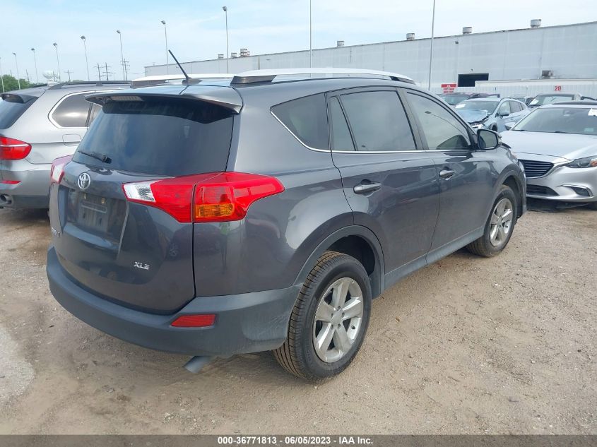 2015 TOYOTA RAV4 XLE - JTMWFREV7FD051255