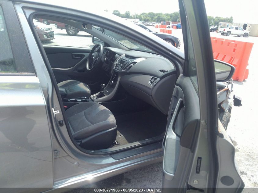 2014 HYUNDAI ELANTRA SE - 5NPDH4AE6EH513792