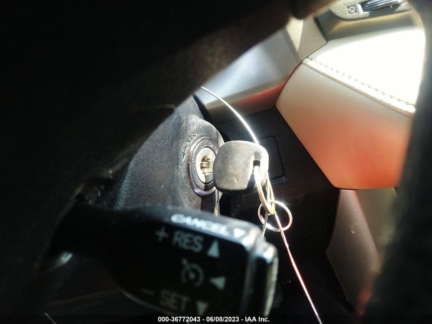 2013 TOYOTA RAV4 XLE - 2T3WFREV4DW035675