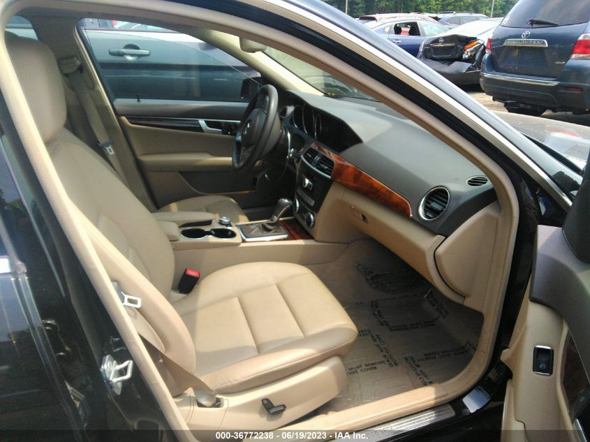 2013 MERCEDES-BENZ C-CLASS C 300 - WDDGF8AB0DR255248
