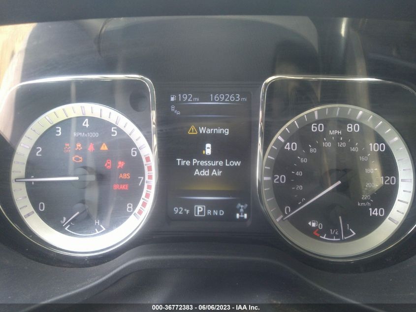 2017 NISSAN TITAN PRO-4X - 1N6AA1E56HN571919