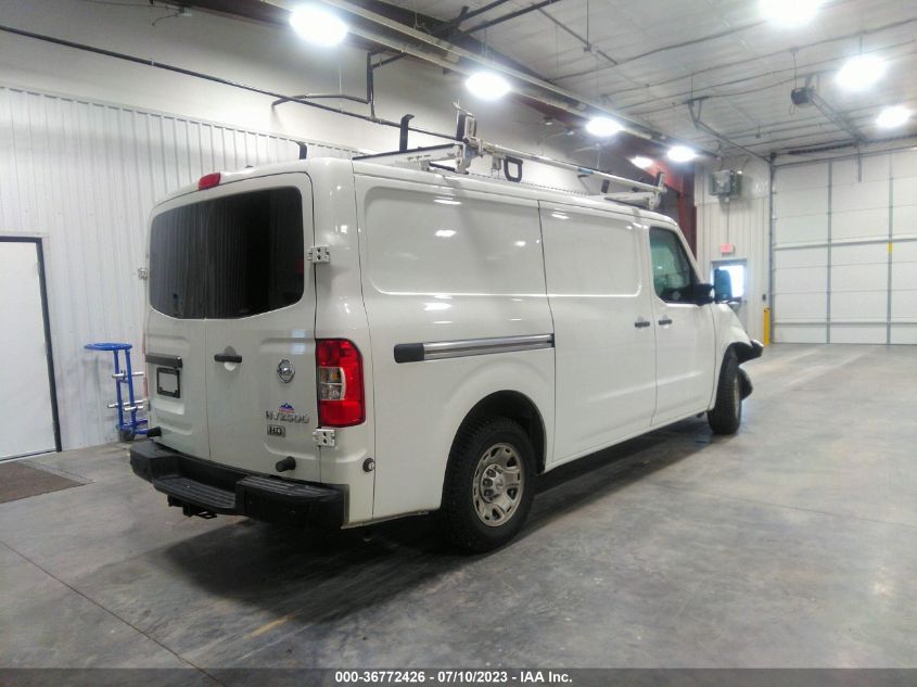 2015 NISSAN NV SV 1N6AF0KY0FN806385