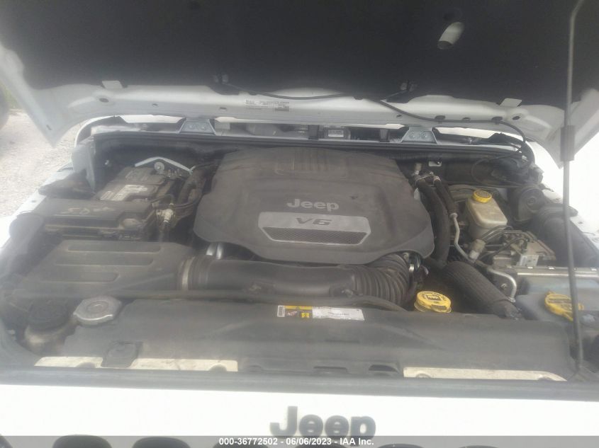 2015 JEEP WRANGLER UNLIMITED SAHARA - 1C4BJWEGXFL725093