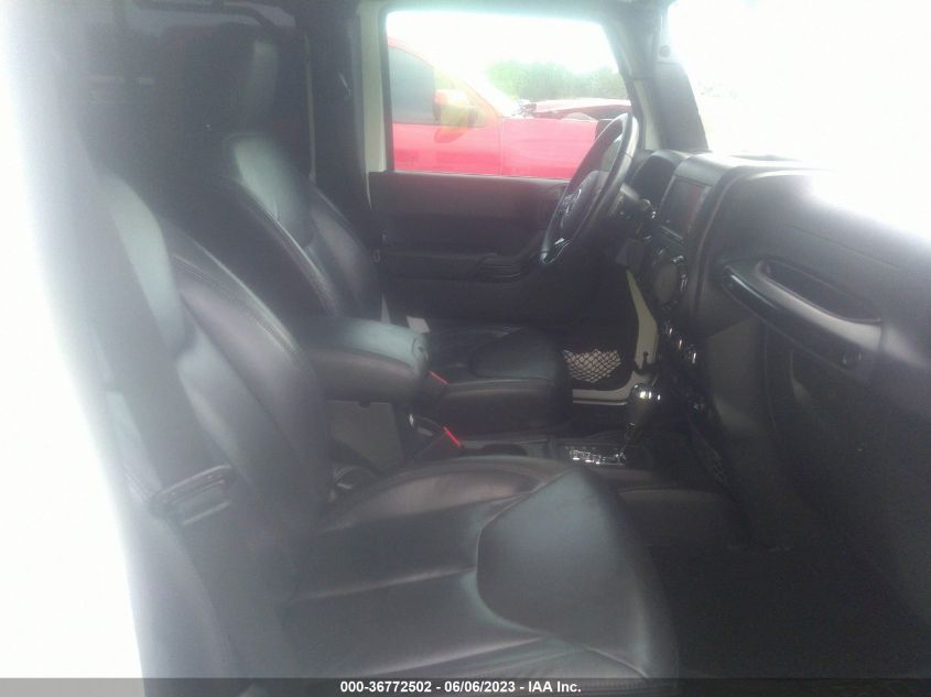2015 JEEP WRANGLER UNLIMITED SAHARA - 1C4BJWEGXFL725093