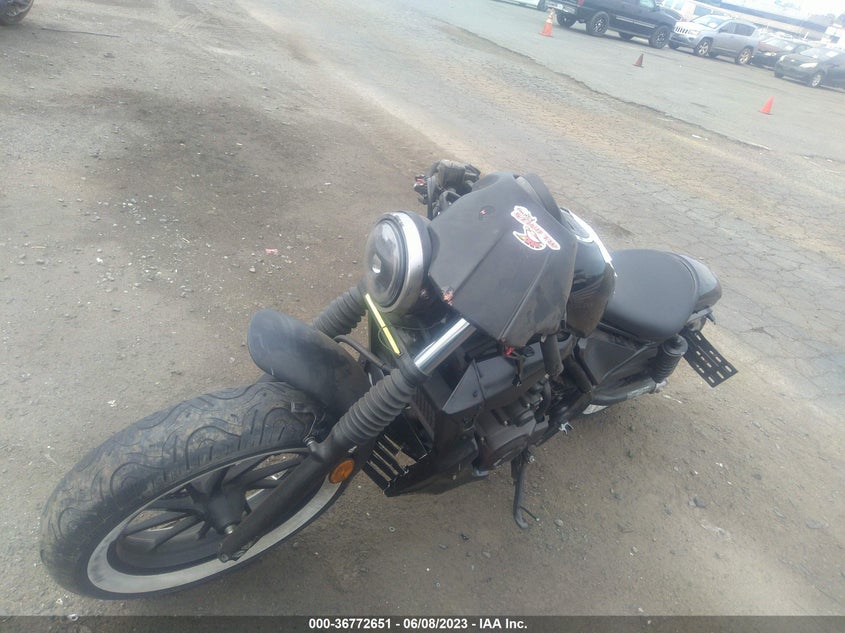 VIN MLHPC5613J5100176 2018 HONDA CMX500