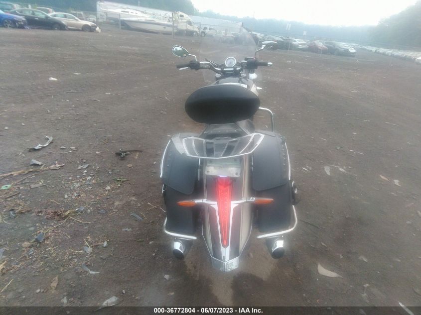 2012 VICTORY MOTORCYCLES CROSS ROADS CUSTOM/LE 5VPBW36N8C3004281