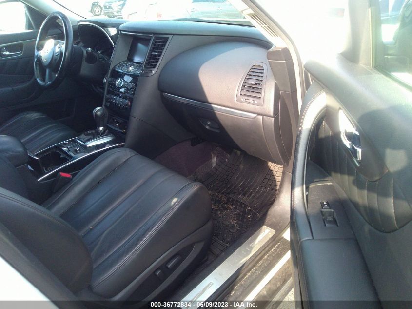 2014 INFINITI QX70 JN8CS1MU2EM450859