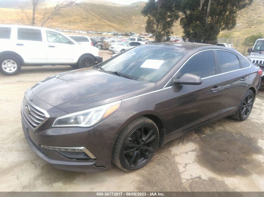 2015 HYUNDAI SONATA 2.4L SE - 5NPE24AF7FH161936