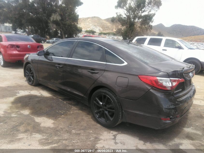 2015 HYUNDAI SONATA 2.4L SE - 5NPE24AF7FH161936