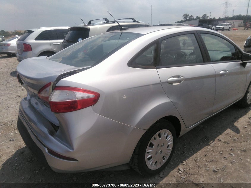 VIN 3FADP4AJ7JM126758 2018 FORD FIESTA S