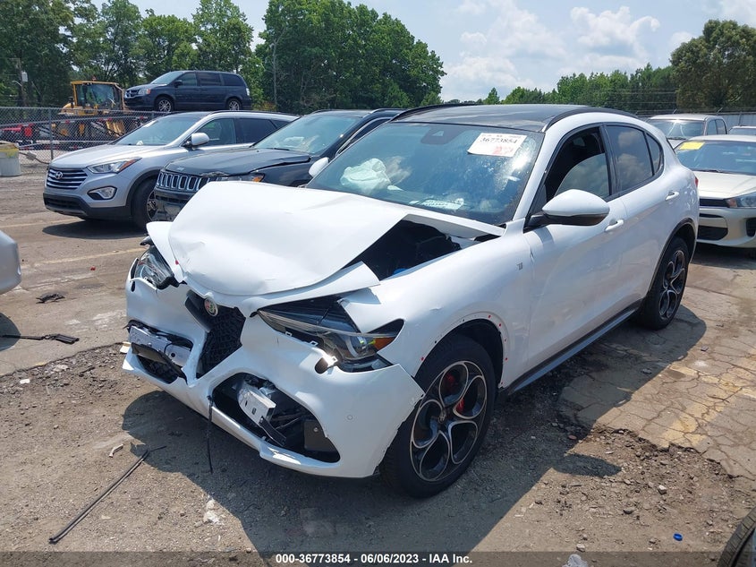 VIN ZASPAKBN1P7D51203 2023 ALFA ROMEO STELVIO TI