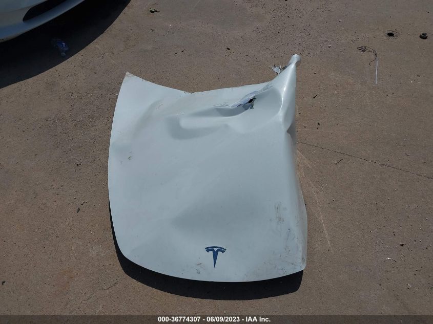 2022 TESLA MODEL 3 - 5YJ3E1EA5NF325435