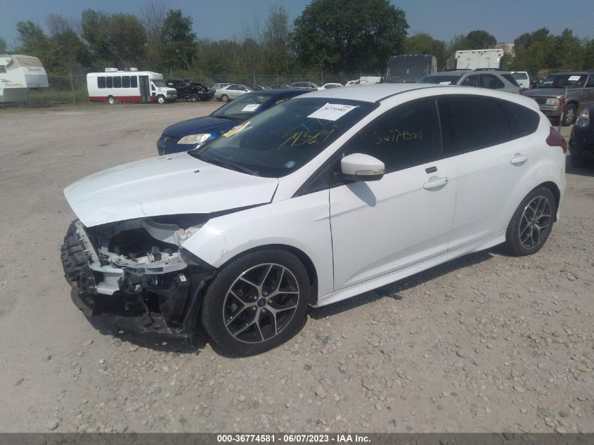 2016 FORD FOCUS SE - 1FADP3K21GL254179