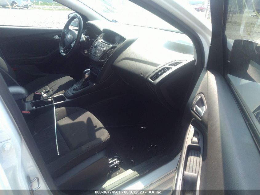2016 FORD FOCUS SE - 1FADP3K21GL254179