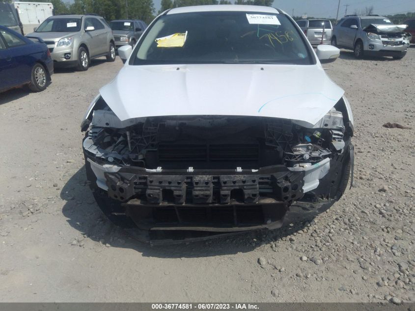 2016 FORD FOCUS SE - 1FADP3K21GL254179