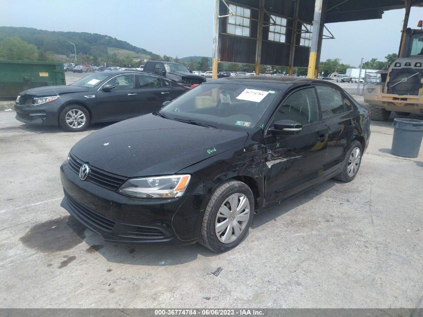 2014 VOLKSWAGEN JETTA SEDAN SE - 3VWD17AJ4EM420120