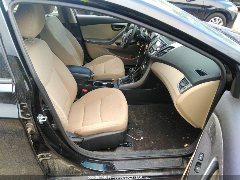 2016 HYUNDAI ELANTRA SE - 5NPDH4AE0GH773463