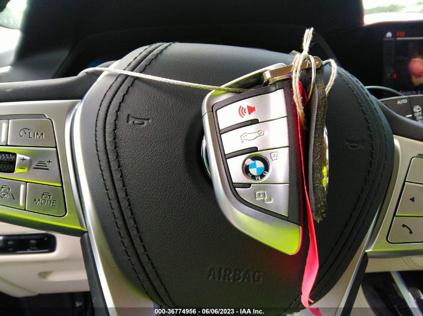 2022 BMW X7 ALPINA XB7 5UXCX6C11N9M77487