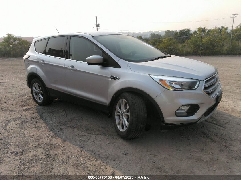 2017 FORD ESCAPE SE - 1FMCU9GD1HUD02606