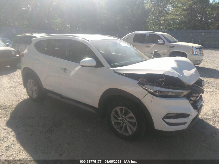 2017 HYUNDAI TUCSON SE - KM8J3CA47HU558863