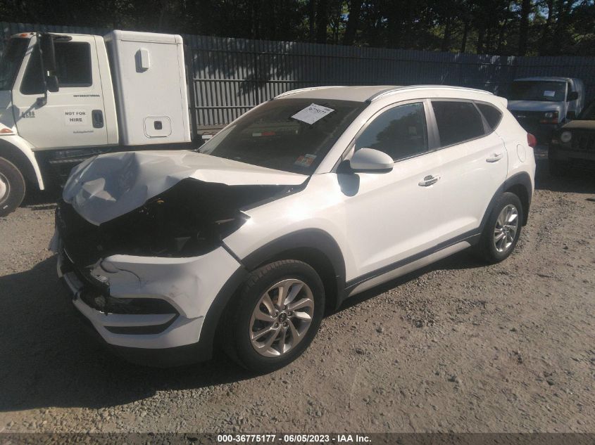 2017 HYUNDAI TUCSON SE - KM8J3CA47HU558863