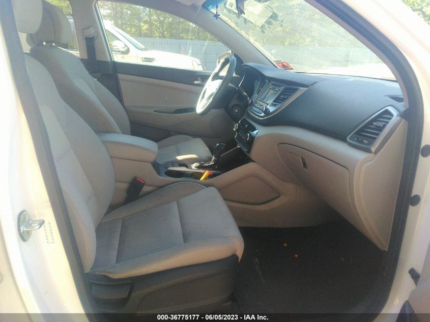 2017 HYUNDAI TUCSON SE - KM8J3CA47HU558863