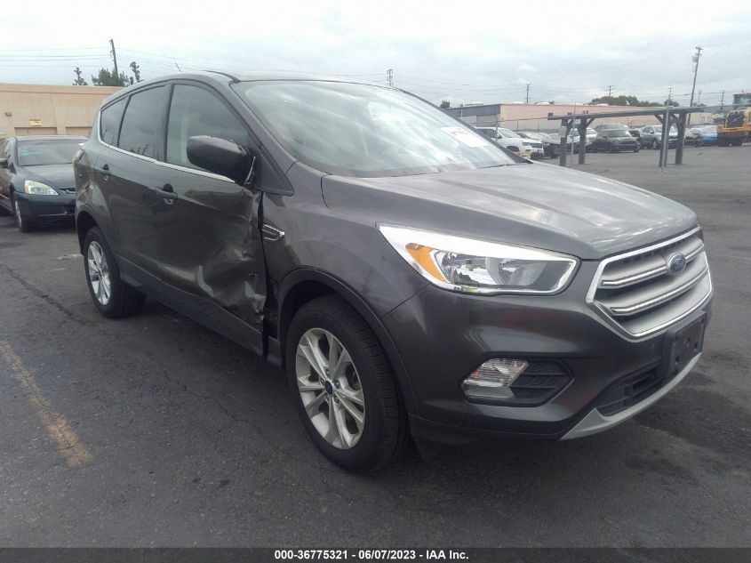 2017 FORD ESCAPE SE - 1FMCU0G98HUA29073