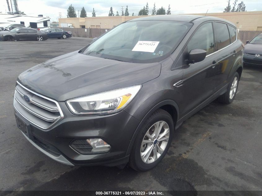 2017 FORD ESCAPE SE - 1FMCU0G98HUA29073