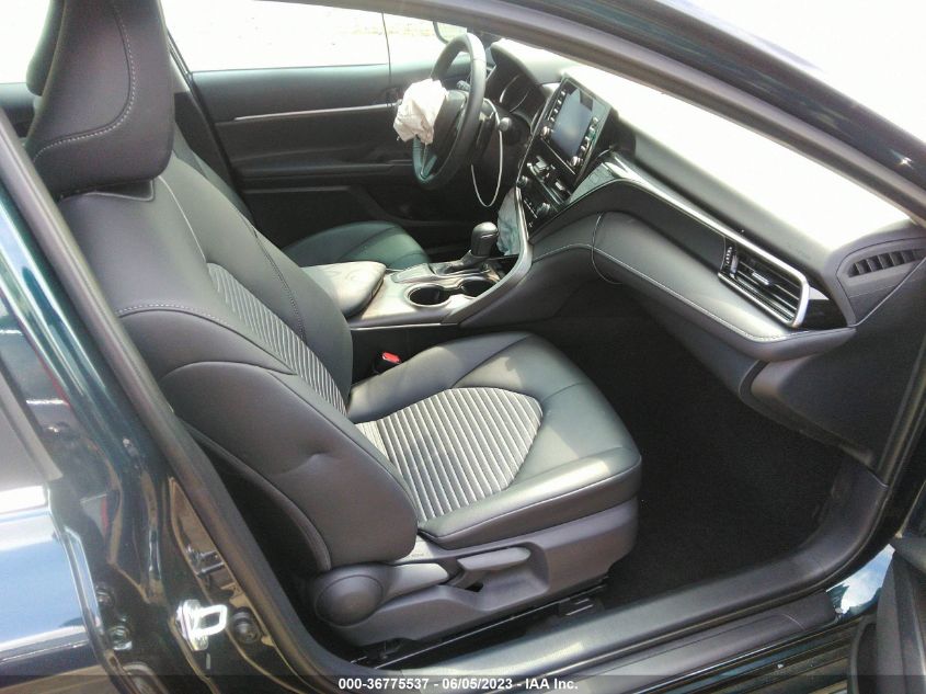 2021 TOYOTA CAMRY SE - 4T1T11AK2MU490404
