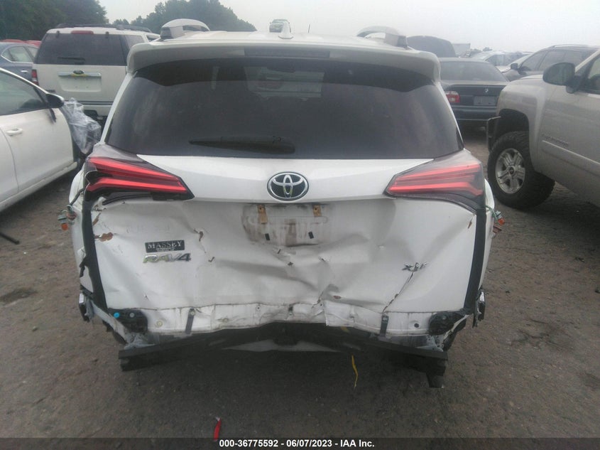 VIN 2T3WFREV1JW494190 2018 TOYOTA RAV4 ADVENTURE/XLE