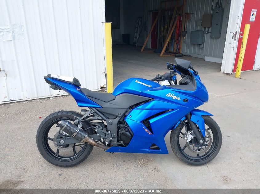 2008 KAWASAKI EX250 J - JKAEXMJ108DA10092