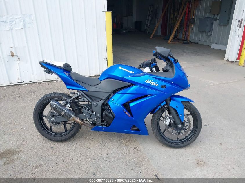 2008 KAWASAKI EX250 J - JKAEXMJ108DA10092