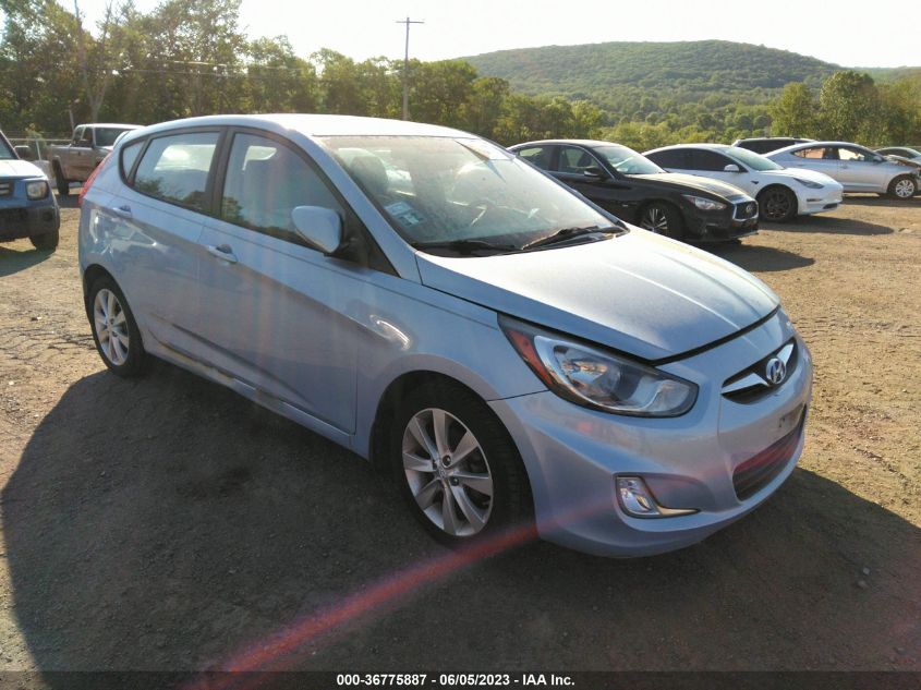 2013 HYUNDAI ACCENT SE - KMHCU5AE1DU070495