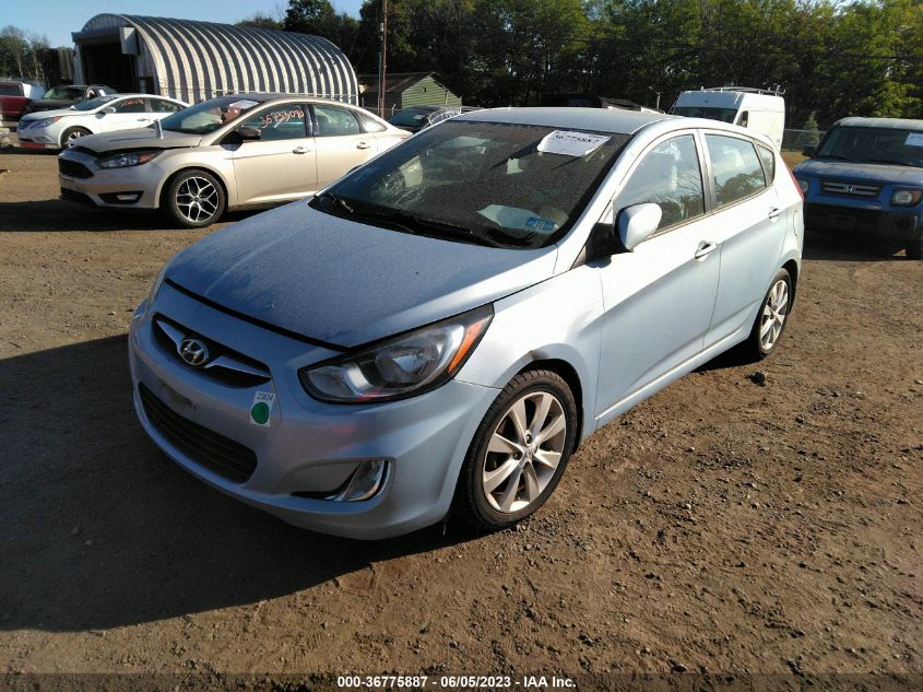 2013 HYUNDAI ACCENT SE - KMHCU5AE1DU070495