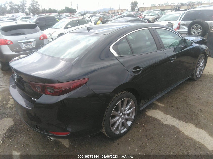 VIN 3MZBPADL3KM110651 2019 MAZDA MAZDA3 SEDAN W/PREFERRED PKG