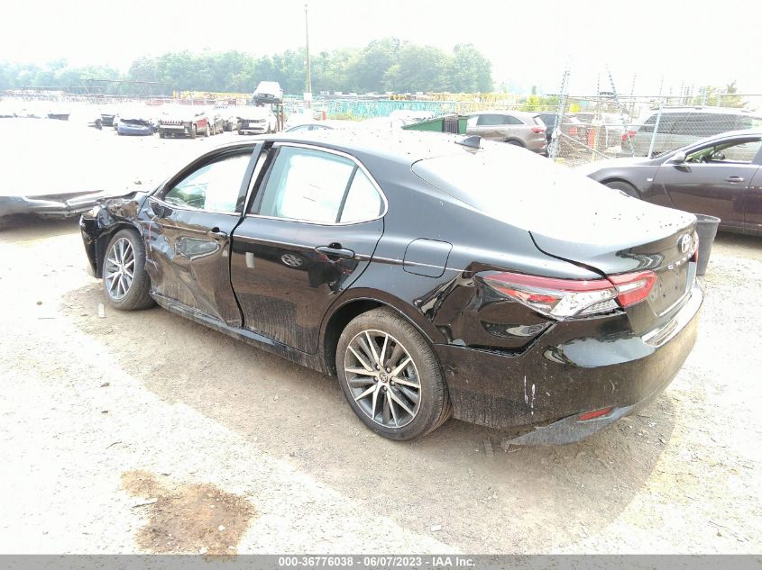 2022 TOYOTA CAMRY HYBRID XLE - 4T1F31AK6NU582415