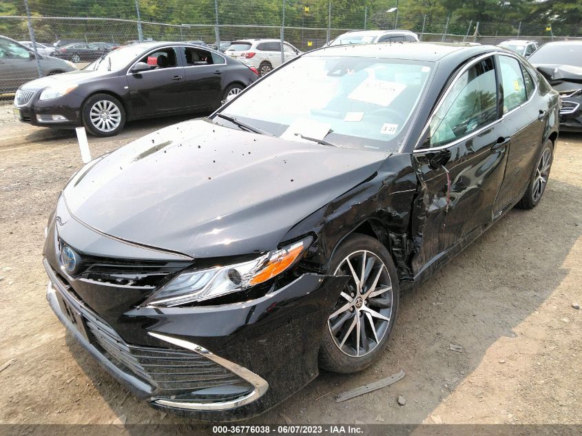 2022 TOYOTA CAMRY HYBRID XLE - 4T1F31AK6NU582415
