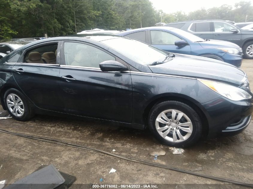 2013 HYUNDAI SONATA GLS PZEV - 5NPEB4AC8DH570773