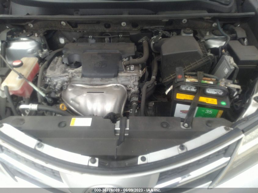 2015 TOYOTA RAV4 LE - JTMZFREV7FD070269