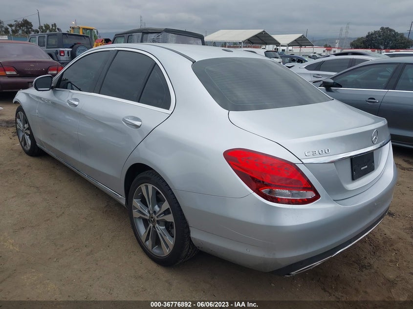 VIN 55SWF4JB4HU232516 2017 MERCEDES-BENZ C-CLASS C 300