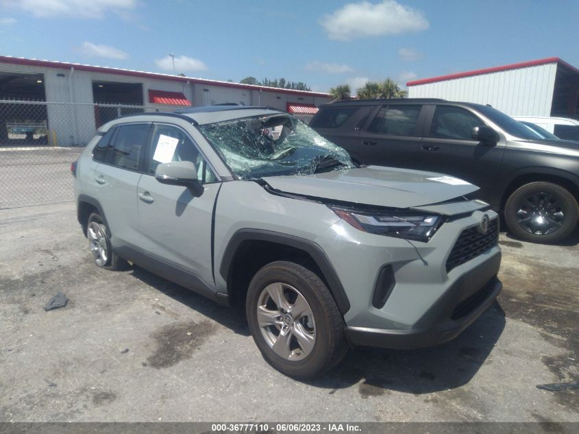 2022 TOYOTA RAV4 XLE - 2T3W1RFV0NW194286
