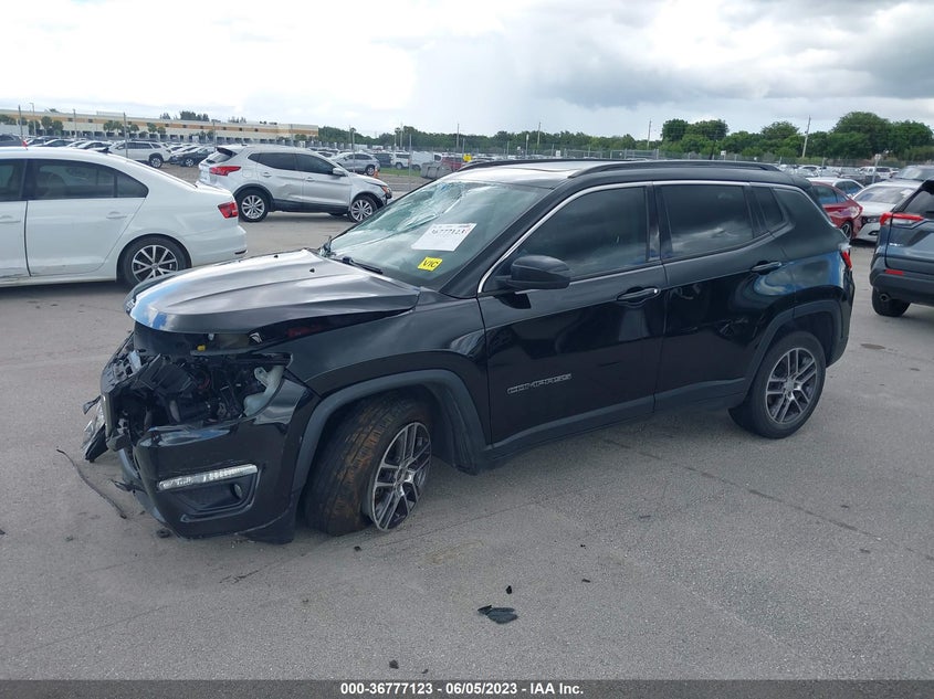 VIN 3C4NJCBB8KT637467 2019 JEEP COMPASS LATITUDE