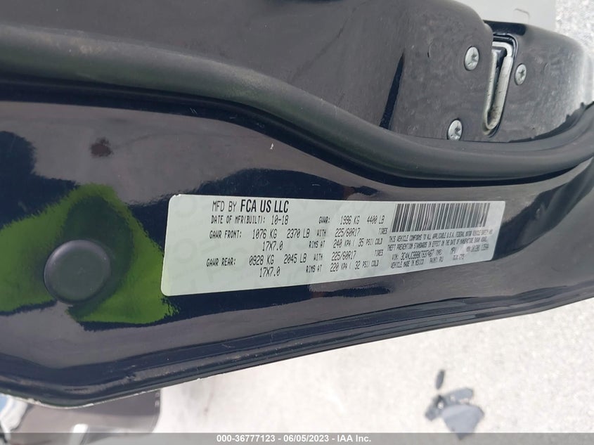 VIN 3C4NJCBB8KT637467 2019 JEEP COMPASS LATITUDE