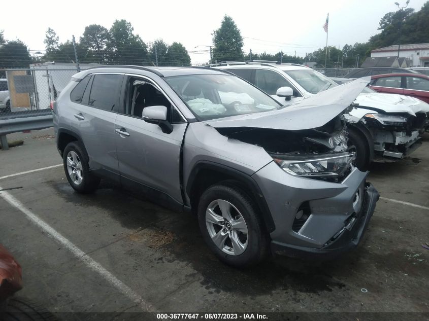 2019 TOYOTA RAV4 XLE - JTMW1RFV1KD019540