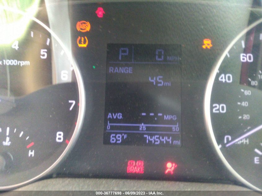 2017 HYUNDAI ELANTRA SE/VALUE/LIMITED - 5NPD84LF3HH121394