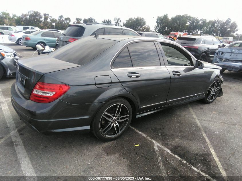 2013 MERCEDES-BENZ C 250 SPORT/LUXURY - WDDGF4HB5DA828111