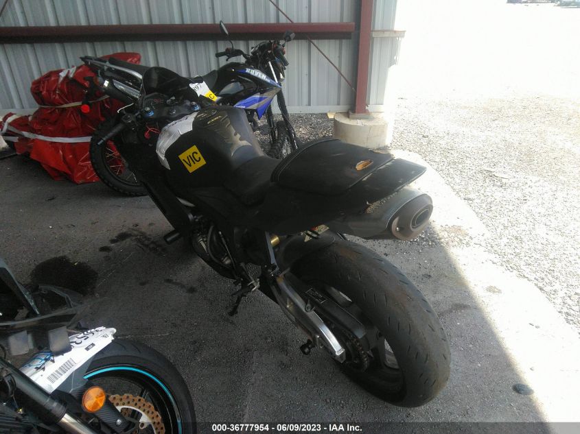 2006 HONDA CBR600 RR - JH2PC37046M300811