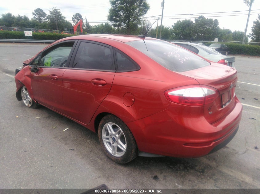 VIN 3FADP4BJXJM103697 2018 FORD FIESTA SE