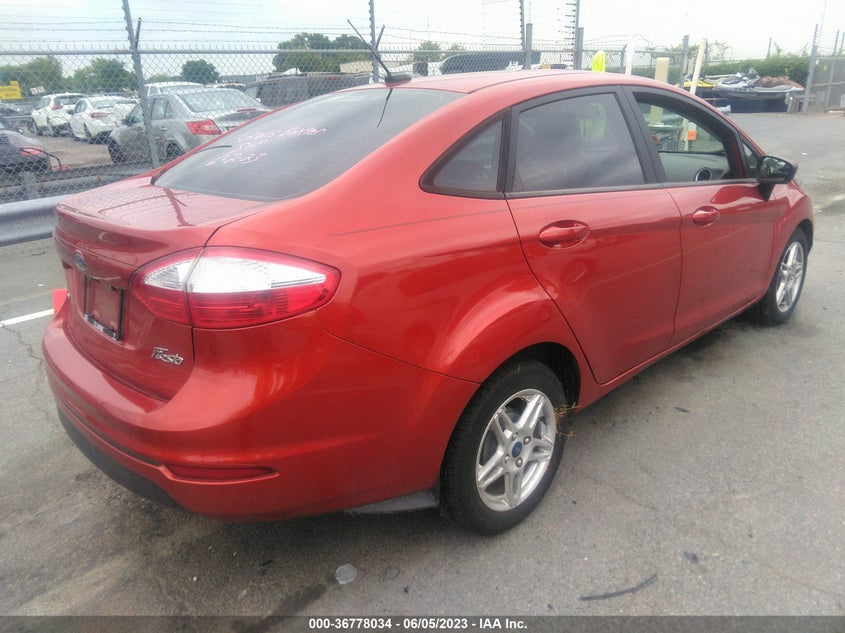 VIN 3FADP4BJXJM103697 2018 FORD FIESTA SE