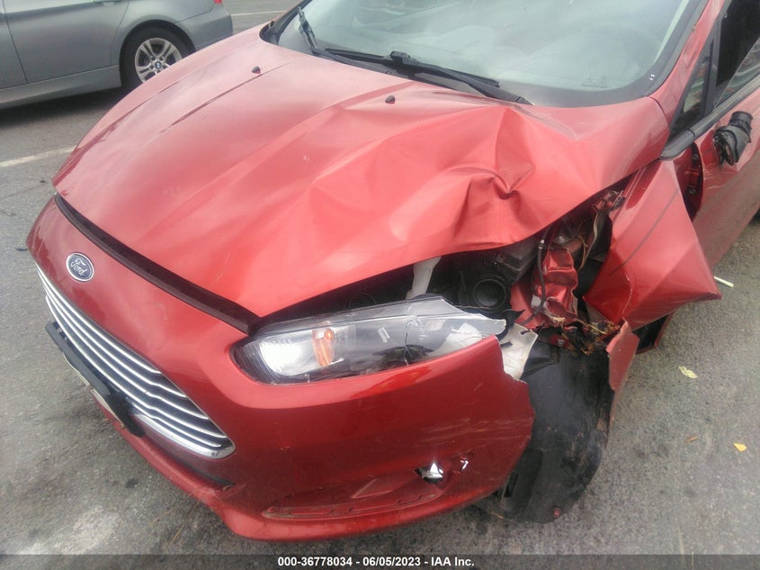 VIN 3FADP4BJXJM103697 2018 FORD FIESTA SE